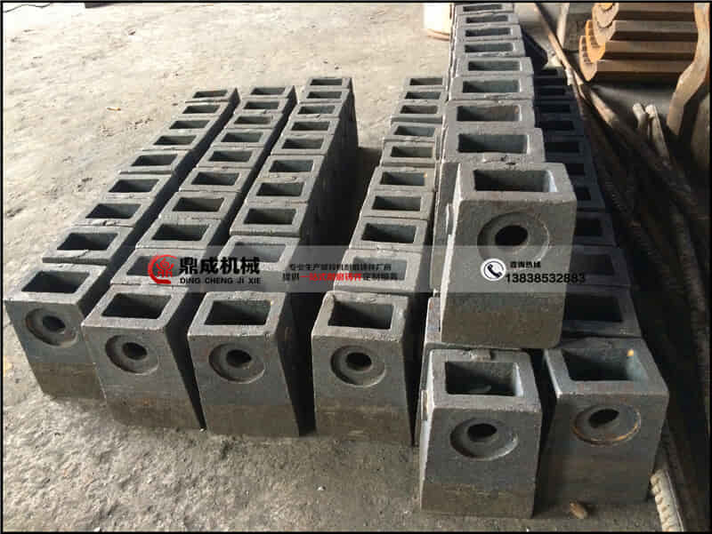 吉林雙金屬?gòu)?fù)合錘頭哪家便宜,雙金屬?gòu)?fù)合錘頭怎樣收費(fèi)